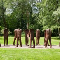 Herbert Gerisch-Stiftung Neumünster, Germany<br>
"Schreitende" von Magdalena Abakanowicz Schreitende (Neumünster, Germany)