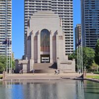 Anzac Memorial and Pool of Reflection im Hyde Park Sydney, New South Wales