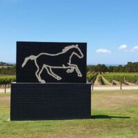 "Galloping Horse" von Julian Opie