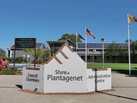 Shire of Plantagenet in Mount Barker, Western Australia<br>
Warum erinnert uns das nur an Shakespeare? Shire of Plantagenet in Mount Barker, Western Australia