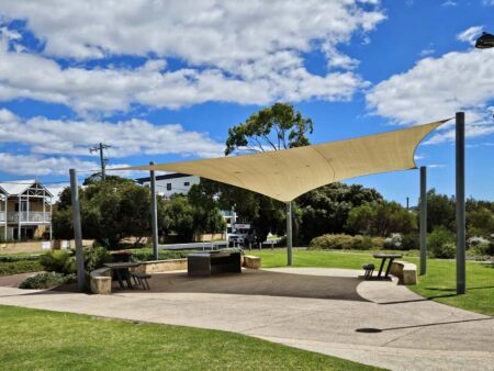 Centennial Park Dunsborough, Western Australia<br>
Der perfekte Ort fürs Mittagessen Centennial Park Dunsborough, Western Australia