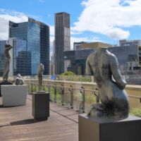 Art Gallery of Western Australia<br>
Rooftop Sculpture Garden mit schönem Blick über die Stadt Art Gallery of Western Australia