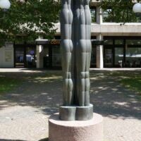 Wiesbaden, Germany<br>
"Große Dreifigurengruppe" von Joannis Avramidis Große Dreifigurengruppe (Wiesbaden, Germany)