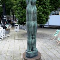 Heuberg Hamburg, Germany<br>
"Dreiklang" von Joannis Avramidis Dreiklang (Hamburg, Germany)