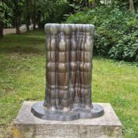 Schlosspark Biebrich Wiesbaden, Germany<br>
"Ohne Titel" von Joannis Avramidis Ohne Titel (Wiesbaden, Germany)