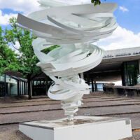 Sprengel-Museum Hannover, Germany<br>
„Another Twister“ von Alice Aycock Another Twister (Hannover, Germany)