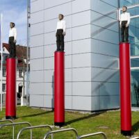 Erlangen, Germany<br>
"Drei Figuren Säulen" von Stephan Balkenhol Drei Figuren Säulen (Erlangen, Germany)