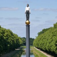 Barockgarten Kleve, Germany<br>
"Neuer Eiserner Mann" von Stephan Balkenhol Neuer Eiserner Mann (Kleve, Germany)