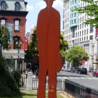 Washington D.C.<br>
"Man with a Briefcase Standing Tall" von Jonathan Borofsky Man with a Briefcase Standing Tall (Washington D.C.)