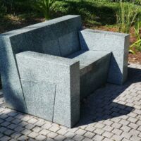 Sydney and Walda Besthoff Sculpture Garden New Orleans, Louisiana<br>
"Settee" von Scott Burton Settee (New Orleans, Louisiana)