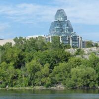 Major's Hill Park mit National Gallery of Canada in Ottawa, Ontario Major's Hill Park mit National Gallery of Canada in Ottawa, Ontario
