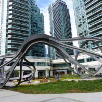 Toronto, Ontario<br>
“Between the Eyes” von Richard Deacon Between the Eyes (Toronto, Ontario)