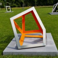 Gustavsgarten Bad Homburg, Germany 2025<br>
"Cut & Fold #3" von Richard Deacon Cut & Fold #3" (Bad Homburg, Germany 2025)