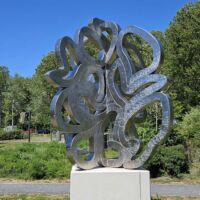 Ghelderepark in Knokke-Heist, Belgium<br>
“N/E/W/S” von Richard Deacon N/E/W/S (Knokke-Heist, Belgium)