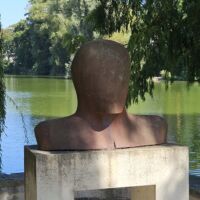 Neumarkt in der Oberpfalz, Germany<br>
"Großer männlicher Kopf" von Lothar Fischer Großer männlicher Kopf (Neumarkt in der Oberpfalz, Germany)