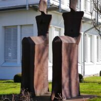 Neumarkt in der Oberpfalz, Germany<br>
"Großes gesockeltes Paar" von Lothar Fischer Großes gesockeltes Paar (Baierbrunn, Germany)