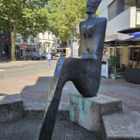 Kaiserslautern, Germany<br>
"Die Sitzende" von Lothar Fischer Die Sitzende (Kaiserslautern, Germany)