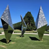 Pt. Leo Estate Sculpture Park Merricks, Victoria<br>
"Conversation" von Bert Flugelman Conversation (Merricks, Victoria)