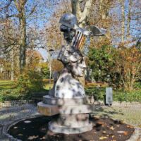 Schlosspark Angelbachtal, Germany<br>
"Muse" von Jürgen Goertz Muse (Angelbachtal, Germany)