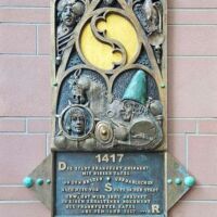 Stadthaus Frankfurt, Germany<br>
"Die ersten Sinti" von Jürgen Goertz Die ersten Sinti (Frankfurt, Germany)