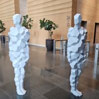 CapitaGreen, Singapore<br>
"2x2 II" von Antony Gormley 2x2 II (CapitaGreen, Singapore)