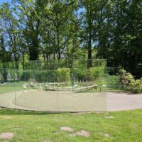 Middelheim Museum Antwerp, Belgium<br>
"Belgian Funhouse“ von Dan Graham Belgian Funhouse (Antwerp, Belgium)