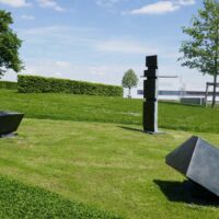 Würth Skulpturengarten Künzelsau, Germany<br
"Conversation with Magic Stones" von Barbara Hepworth Conversation with Magic Stones (Künzelsau, Germany)