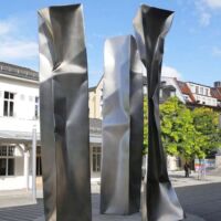 Adolf-Messer-Platz Bad Soden, Germany<br>
"Three Graces" von Ewerdt Hilgemann Three Graces (Bad Soden, Germany)