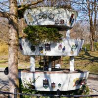 Westpark München, Germany<br>
"Hoch-Wiesen-Haus" von Friedensreich Hundertwasser Hoch-Wiesen-Haus (München, Germany)
