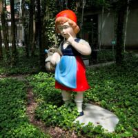 Universität Potsdam, Germany<br>
"Rotkäppchen und..." von Inges Idee Rotkäppchen und... (Postdam, Germany - Im Wald)