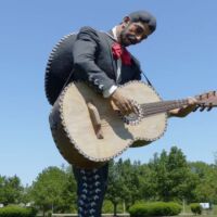 "Sculpture Along the Way" in Hamilton, New Jersey<br>
"Los Mariachis” von Seward Johnson Los Mariachis (Hamilton, New Jersey)
