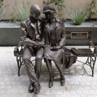 San Francisco, California<br>
"News" von Seward Johnson News (San Francisco, California)