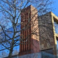 Haus der Abgeordneten Stuttgart, Germany<br>
"Backsteinturm" von Per Kirkeby Backsteinturm (Stuttgart, Germany)