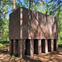 Kröller-Müller Museum Otterlo, the Netherlands<br>
"Brick Sculpture" von Per Kirkeby Brick Sculpture (Otterlo, the Netherlands)