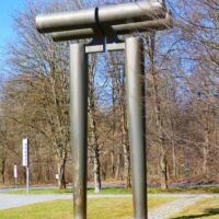 Tucherpark München, Germany<br>
"Große Torfigur" von Fritz Koenig Große Torfigur (München, Germany)