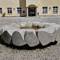 Campus Weihenstephan Freising, Germany<br>
"Kranzbrunnen" von Fritz Koenig Kranzbrunnen (Freising, Germany)