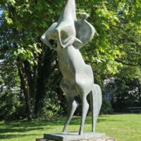 Albin-Lang-Stadtpark Landshut, Germany<br>
"Großer Steigender Reiter" von Fritz Koenig Großer Steigender Reiter (Landshut, Germany)