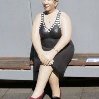 Sitzende Dame (Fulda, Germany 2023)
