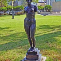 Sydney and Walda Besthoff Sculpture Garden New Orleans, Louisiana<br>
"Venus Without Arms" von Aristide Maillol Venus Without Arms (New Orleans, Louisiana)