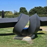 Pt. Leo Estate Sculpture Park Merricks, Victoria<br>
"Riff" von Clement Meadmore Riff (Merricks, Victoria)