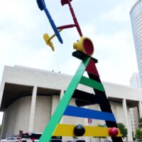 Houston, Texas<br>
"Personage and Birds" von Joan Miro Personage and Birds (Houston, Texas)