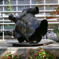 St. Louis, Missouri<br>
"Torso di Ikaro" von Igor Mitoraj Torso di Ikaro (St. Louis, Missouri)