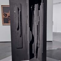Landesmuseum Wiesbaden, Germany 2025<br>
"World Garden IV" von Louise Nevelson World Garden IV (Landesmuseum Wiesbaden, Germany 2025)