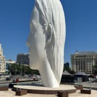 Plaza de Colon Madrid, Spain<br>
"Julia" von Jaume Plensa Julia (Madrid, Spain)