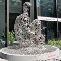 Vancouver, British Columbia<br>
"Overflow IV" von Jaume Plensa Overflow IV (Vancouver, British Columbia)