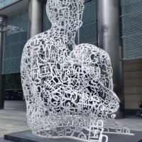 Ocean Financial Centre, Singapore<br>
"Singapore Soul" von Jaume Plensa Singapore Soul (Singapore)