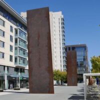 UCSF Campus San Francisco, California<br>
“Ballast” von Richard Serra Ballast (San Francisco, California)