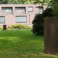 Museen Haus Lange Haus Esters Krefeld, Germany<br>
"Elevations for Mies" von Richard Serra Elevations for Mies (Krefeld, Germany)