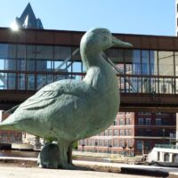"Gertie the Duck" am Riverwalk Milwaukee, Wisconsin