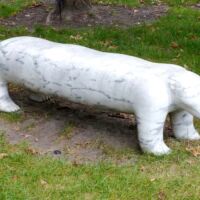 „Polar Bear Bench“ von Judy Kensley McKie
